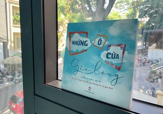 "Những ô cửa gió lộng' - Hồi ức của con trai nhà thơ Xuân Quỳnh "Những ô cửa gió lộng' - Hồi ức của con trai nhà thơ Xuân Quỳnh