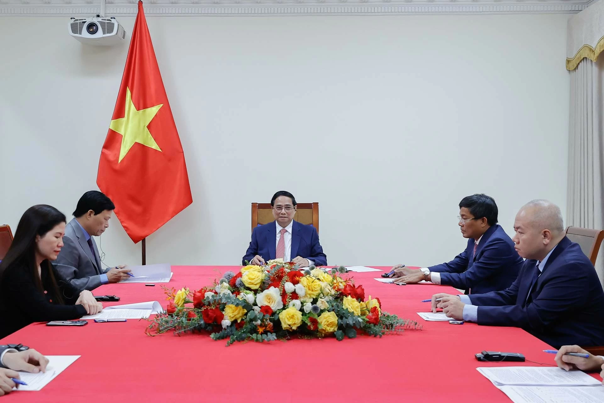 Thủ tướng Phạm Minh Chính điện đàm với Thủ tướng Thái Lan Paetongtarn Shinawatra Thủ tướng Phạm Minh Chính điện đàm với Thủ tướng Thái Lan Paetongtarn Shinawatra