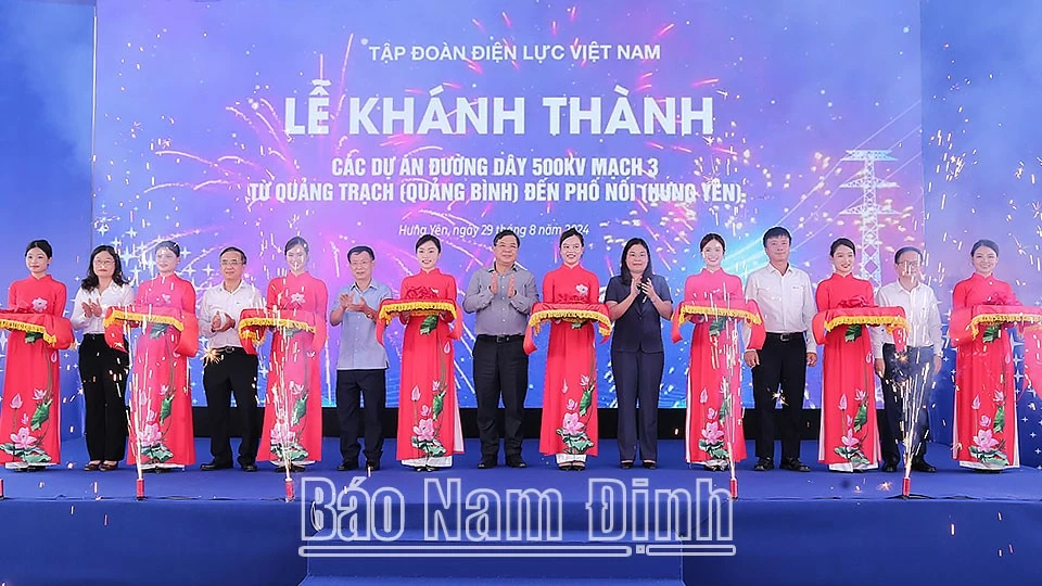 Khánh thành Dự án đường dây 500kV mạch 3 từ Quảng Trạch (Quảng Bình) đến Phố Nối (Hưng Yên) Khánh thành Dự án đường dây 500kV mạch 3 từ Quảng Trạch (Quảng Bình) đến Phố Nối (Hưng Yên)