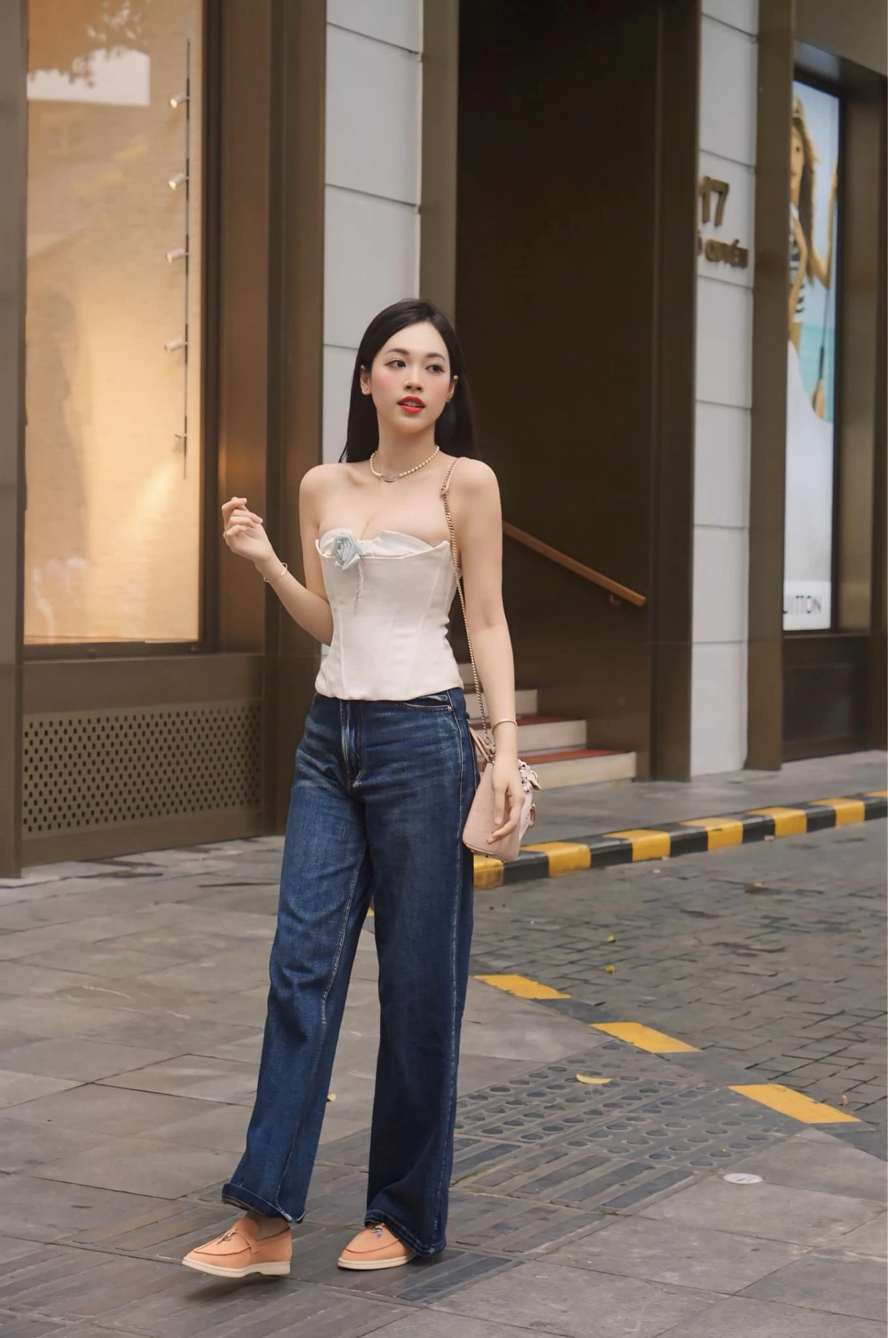 Á hậu Trịnh Thùy Linh Á hậu Trịnh Thùy Linh