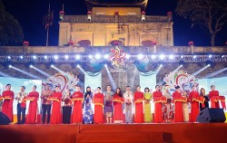 Khai mạc triển lãm tranh, khởi động Ngày hội văn hóa hữu nghị Sắc màu ASEAN