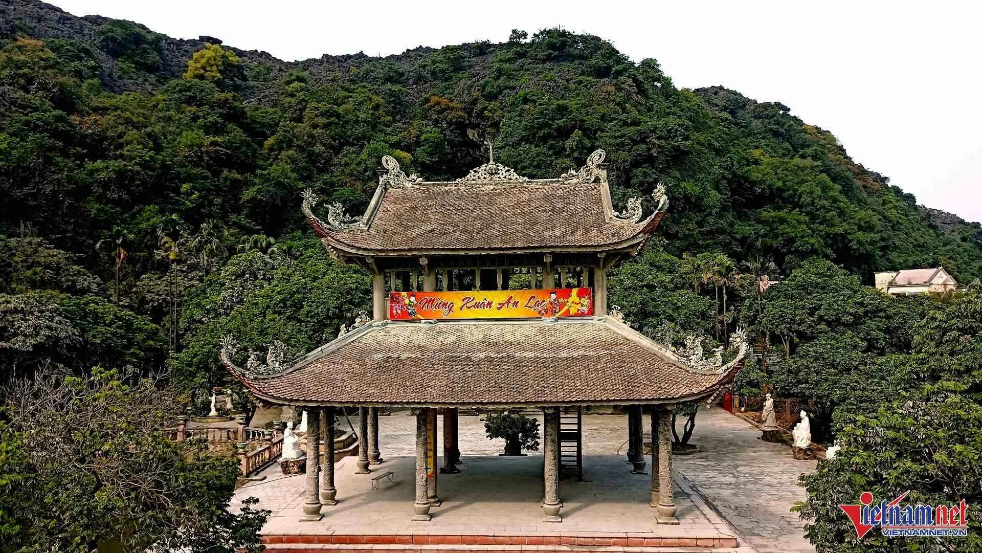 Về Ninh Bình khám phá động đẹp thứ 3 trời Nam Về Ninh Bình khám phá động đẹp thứ 3 trời Nam