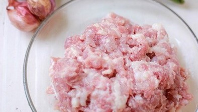 gia heo hoi hom nay 19 duy tri on dinh nganh san xuat thit heo doi mat voi nguy co ha cap