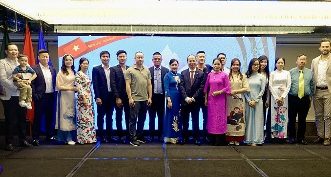 Trang trọng Lễ kỷ niệm 79 năm Quốc khánh Việt Nam tại Bangladesh Đại sứ quán Việt Nam tại Bangladesh làm món phở thiết đãi khách mời nhân ngày Quốc khánh