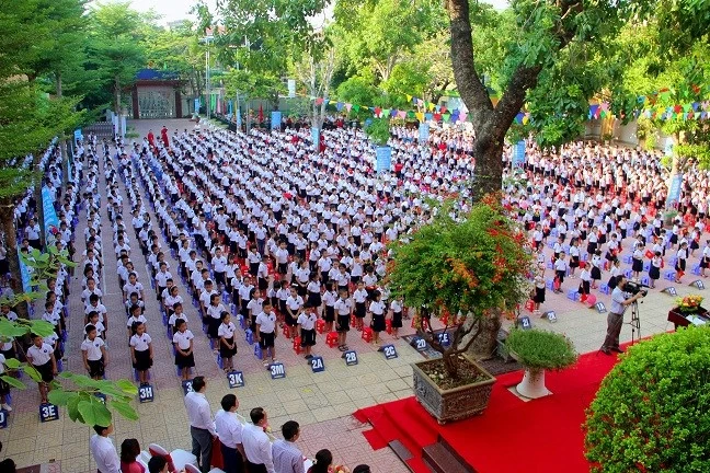Truyền cảm hứng bằng những lễ khai giảng thân thiện! Truyền cảm hứng bằng những lễ khai giảng thân thiện!