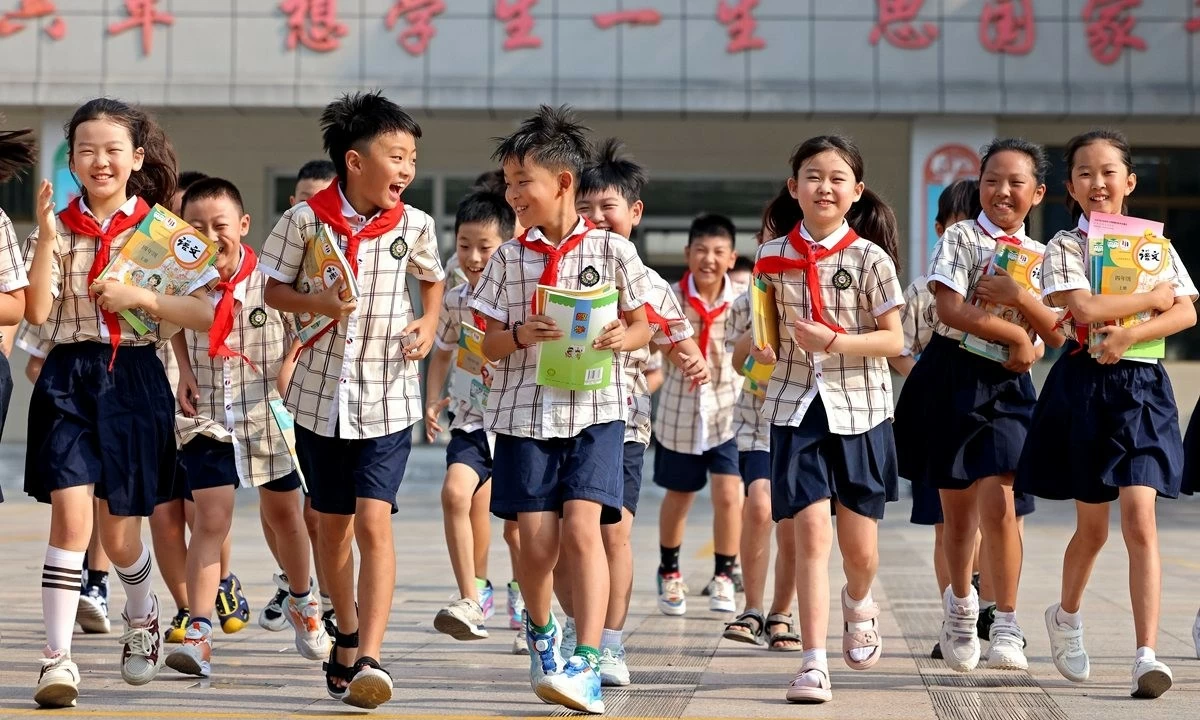 Nhiều phụ huynh Trung Quốc muốn đưa gia đình tới các nước Đông Nam Á để giảm bớt áp lực học hành cho con. (Nguồn: Global Times)