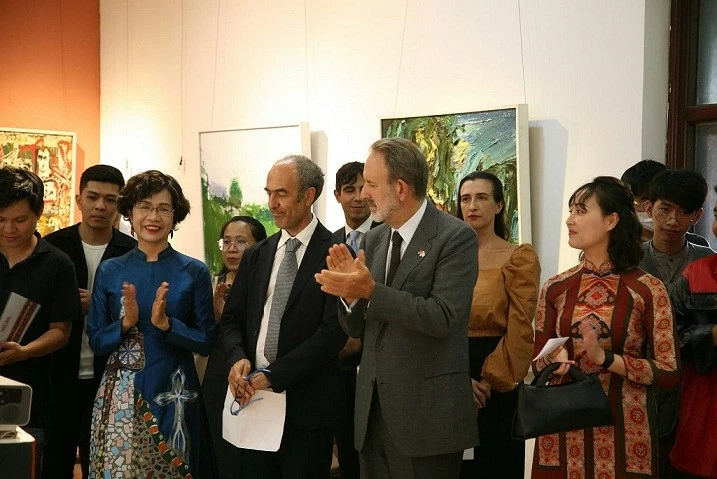 Vinh danh các tài năng nghệ thuật sáng tạo Việt Nam Vinh danh các tài năng nghệ thuật sáng tạo Việt Nam