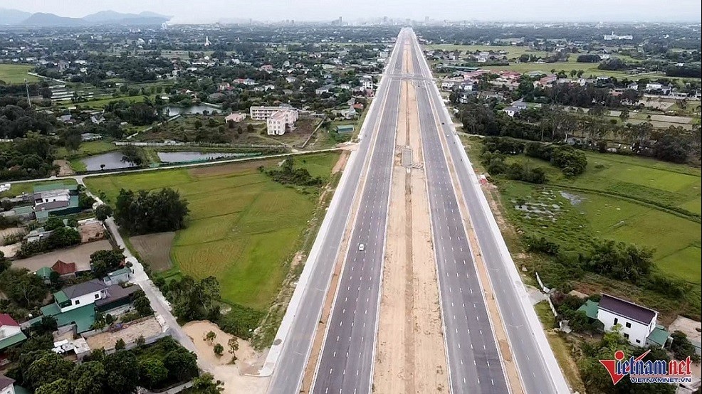 bat dong san moi nhat viet nam co loi the thu hut dau tu vao dia oc cong nghiep bang gia dat se duoc ban hanh hang nam