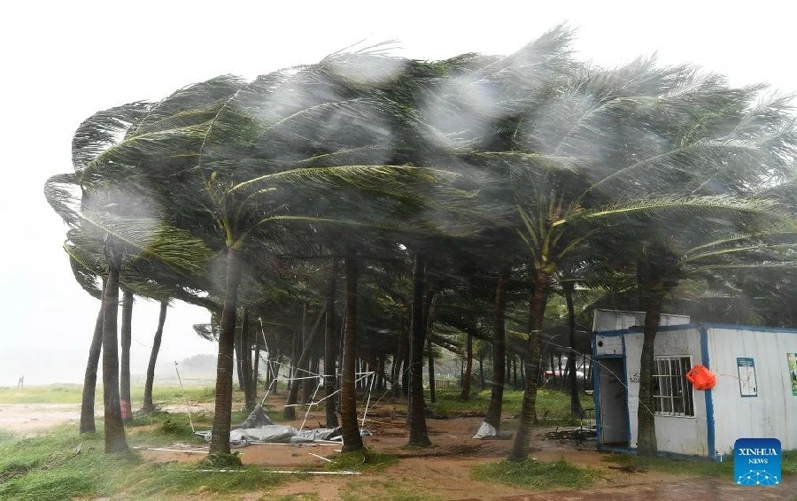 Trung Quốc: Siêu bão Yagi hoành hành, đổ bộ lần 2, gần 1 triệu người di dời giữa cảnh báo đỏ Trung Quốc: Siêu bão Yagi hoành hành, đổ bộ lần 2, gần 1 triệu người di dời giữa cảnh báo đỏ