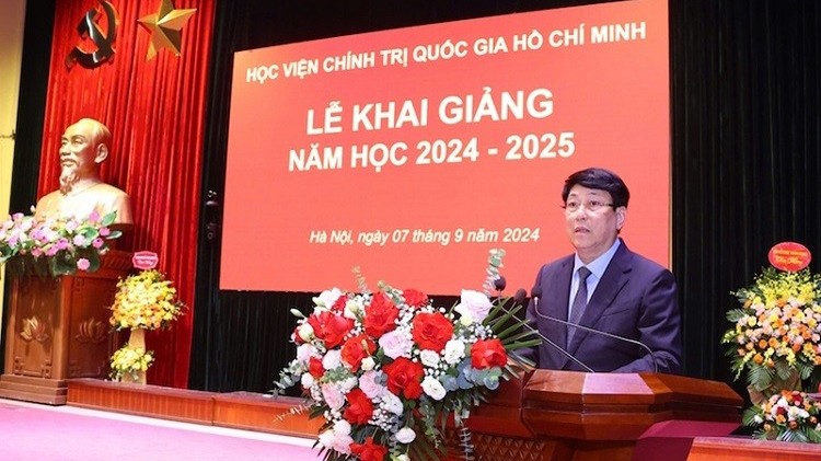 xung dang voi vai tro vi the mot nha truong mang ten chu tich ho chi minh