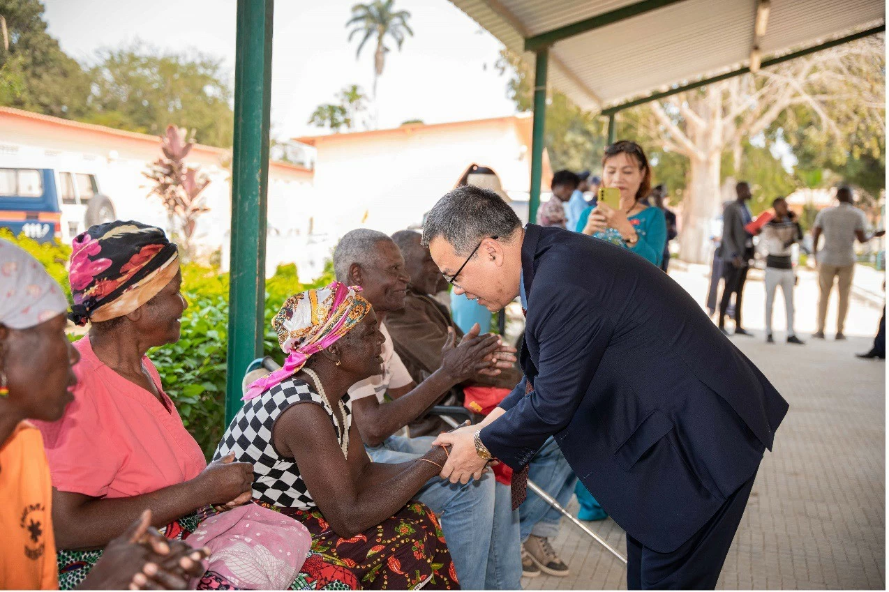 Sôi nổi các hoạt động kỷ niệm chào mừng Quốc khánh Việt Nam tại Angola Sôi nổi các hoạt động kỷ niệm chào mừng Quốc khánh Việt Nam tại Angola