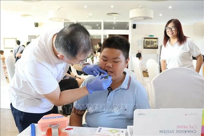 Khám bệnh, tư vấn sức khỏe miễn phí cho cộng đồng người Việt Nam tại Czech Khám bệnh, tư vấn sức khỏe miễn phí cho cộng đồng người Việt Nam tại Czech