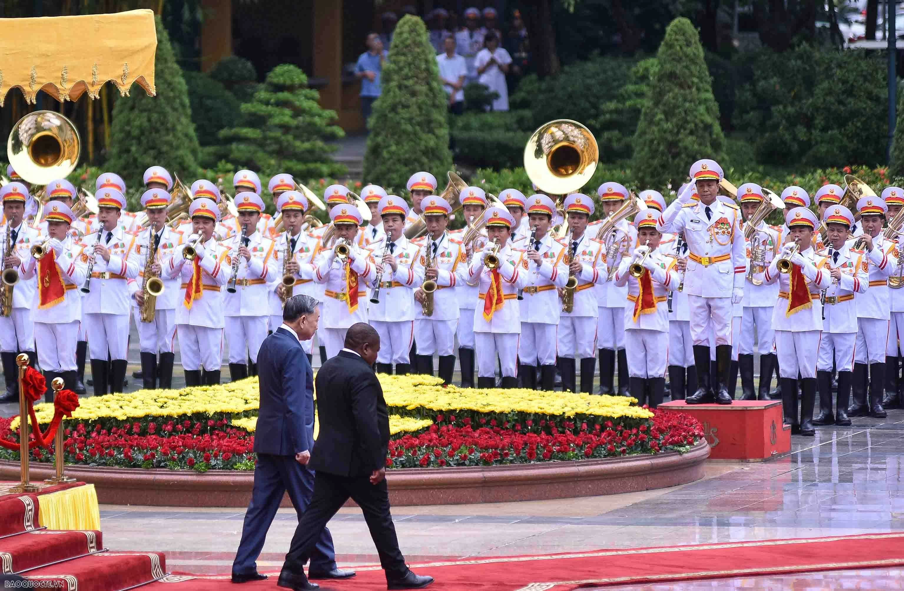 Lễ đón chính thức Tổng thống Tổng thống Mozambique Lễ đón chính thức Tổng thống Tổng thống Mozambique