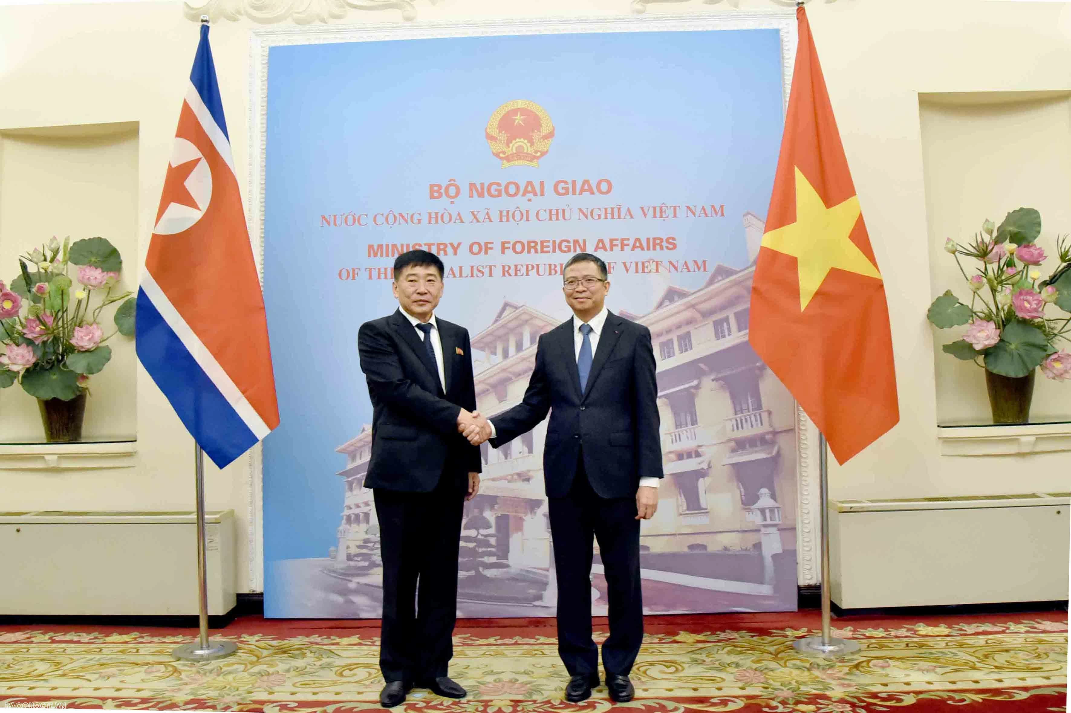 Thứ trưởng Ngoại giao Việt Nam - Triều Tiên hội đàm Việt Nam luôn coi trọng quan hệ hữu nghị truyền thống với Triều Tiên