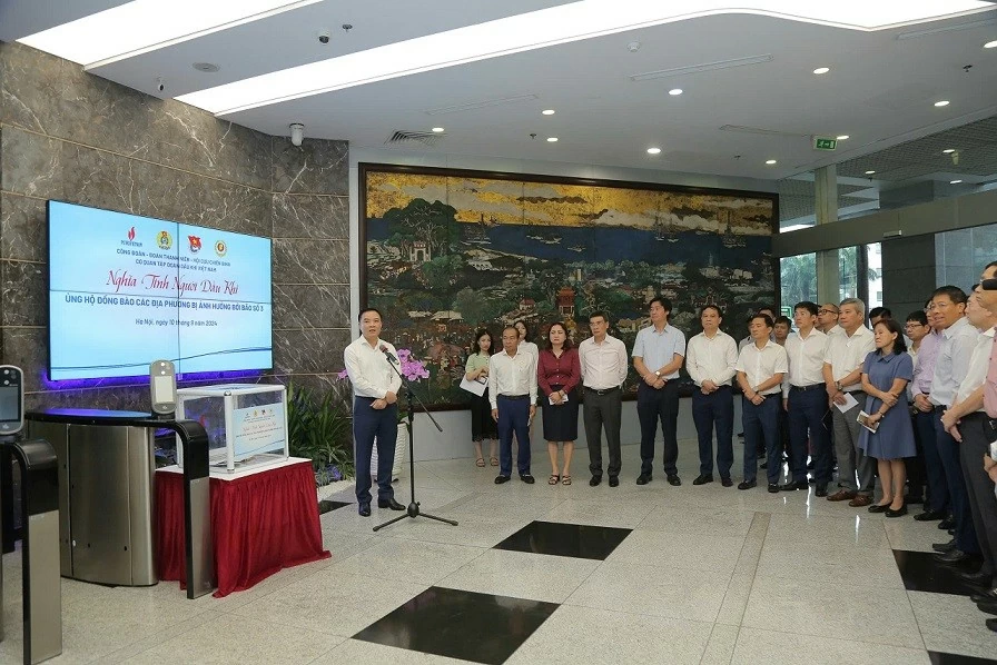PetroVietnam dành 10 tỷ đồng và kêu gọi CBCNV ủng hộ đồng bào các địa phương bị ảnh hưởng bởi bão số 3 (bão Yagi) PetroVietnam dành 10 tỷ đồng và kêu gọi CBCNV ủng hộ đồng bào các địa phương bị ảnh hưởng bởi bão số 3 (bão Yagi)