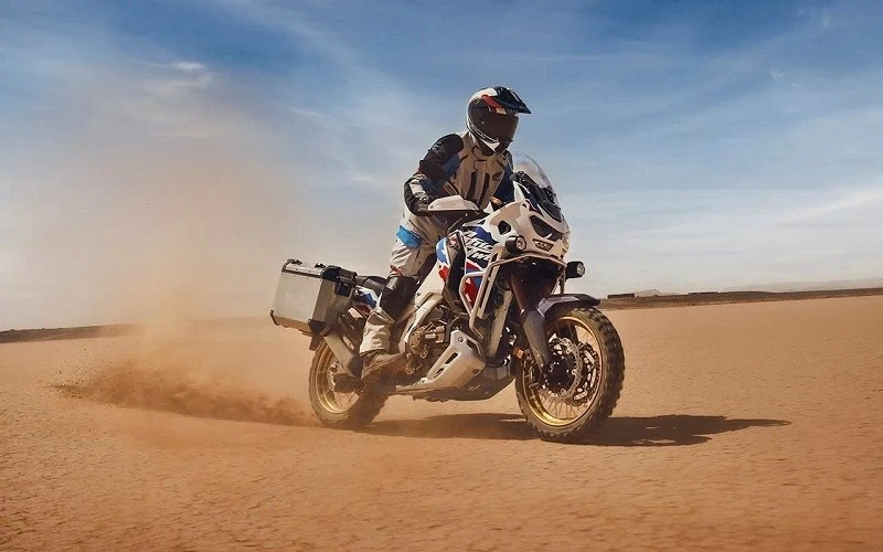 Phiên bản Africa Twin Adventure Sports 2024 sẽ là một lựa chọn thú vị dành cho giới đam mê xe phân khối lớn. Phiên bản Africa Twin Adventure Sports 2024 sẽ là một lựa chọn thú vị dành cho giới đam mê xe phân khối lớn.