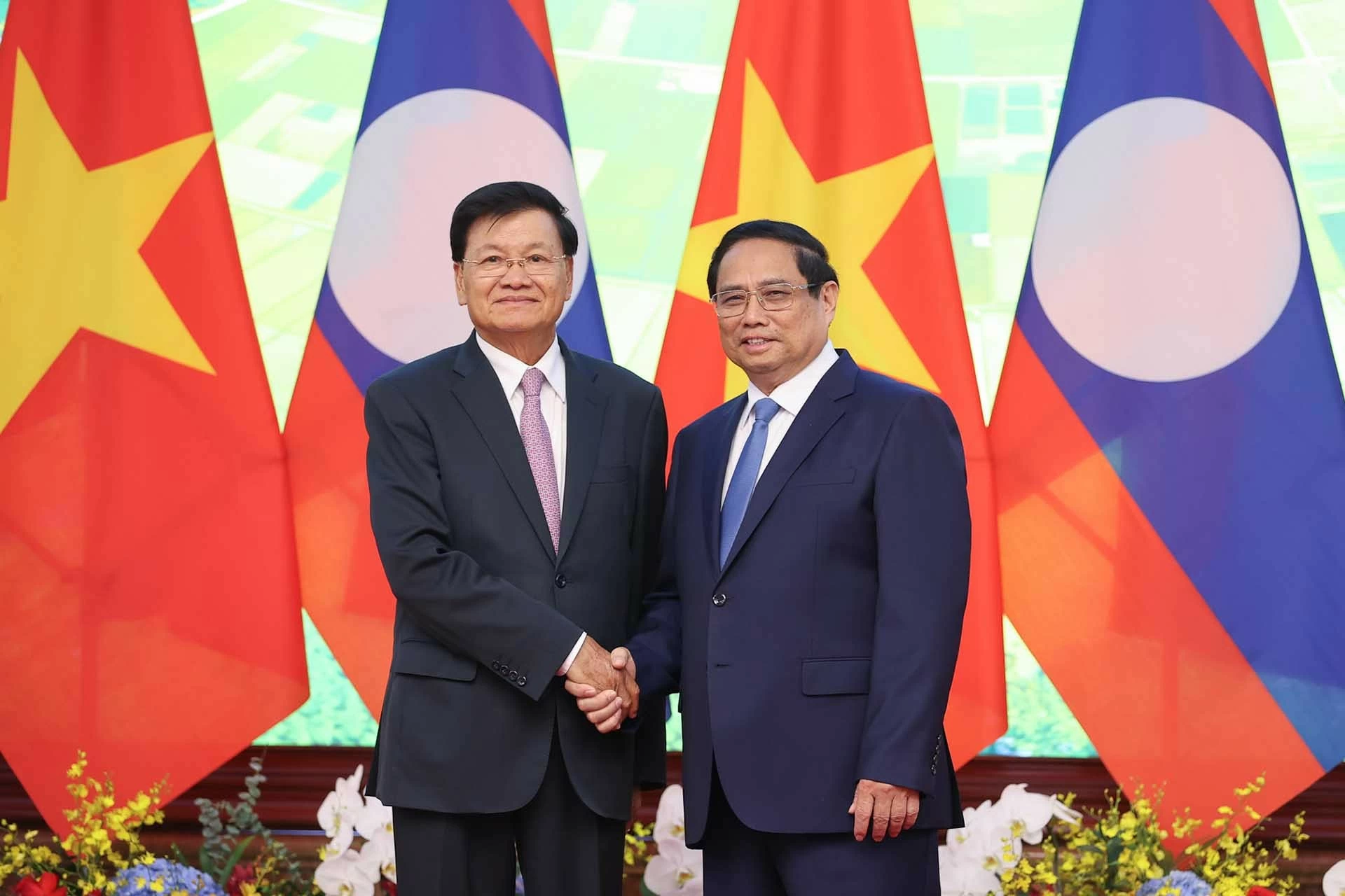 Thủ tướng Phạm Minh Chính hội kiến Tổng Bí thư, Chủ tịch nước Lào Thongloun Sisoulith Thủ tướng Phạm Minh Chính hội kiến Tổng Bí thư, Chủ tịch nước Lào Thongloun Sisoulith