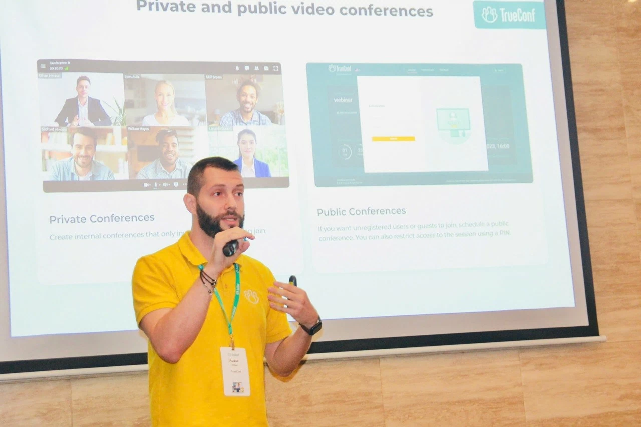 Ông Rudolf Kotler - Giám đốc Phát triển Kinh doanh TrueConf phát biểu tại hội nghị. Ông Rudolf Kotler - Giám đốc Phát triển Kinh doanh TrueConf phát biểu tại hội nghị.