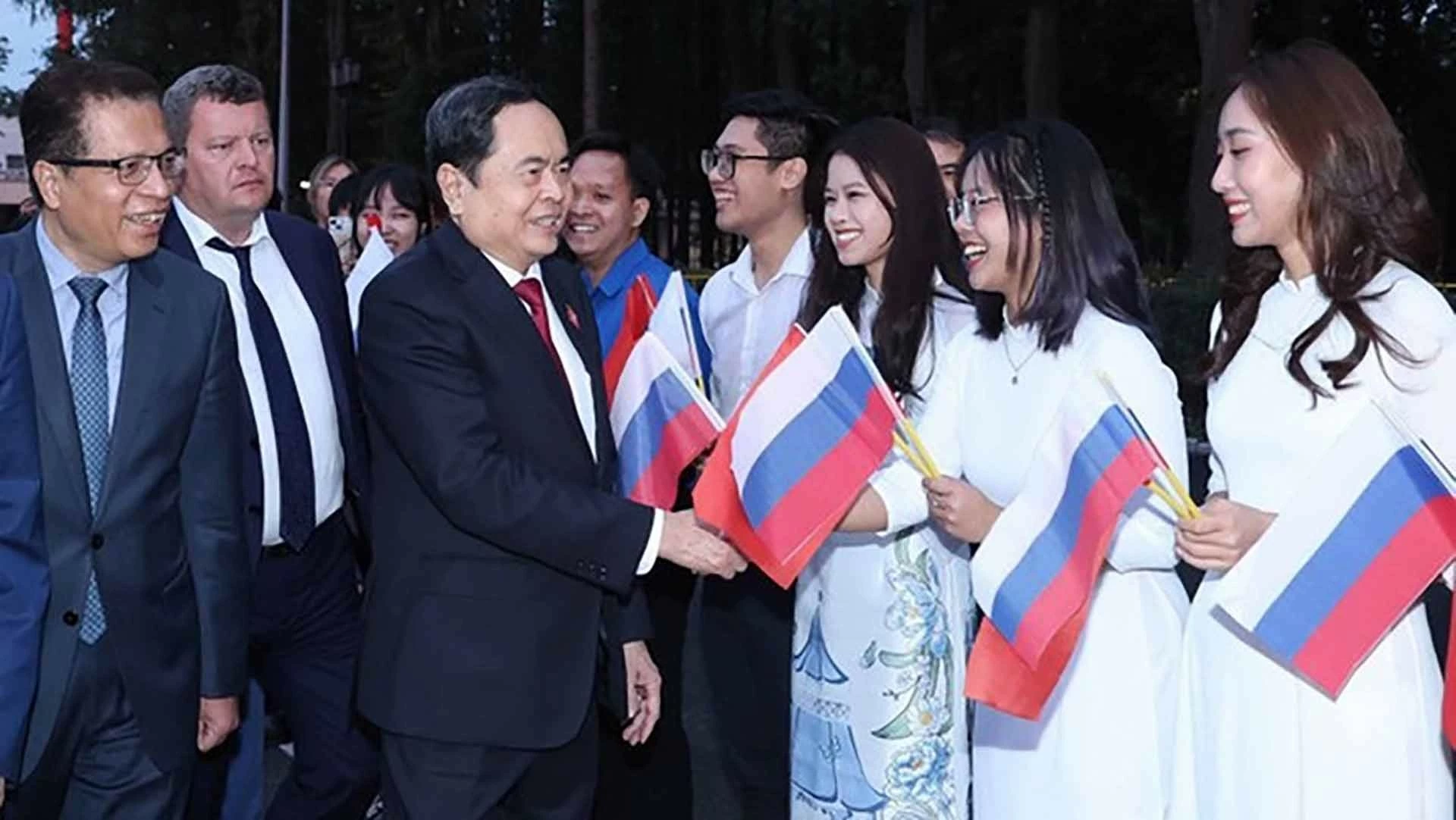 Chủ tịch Quốc hội Trần Thanh Mẫn kết thúc tốt đẹp chuyến thăm chính thức Liên bang Nga Chủ tịch Quốc hội Trần Thanh Mẫn kết thúc tốt đẹp chuyến thăm chính thức Liên bang Nga