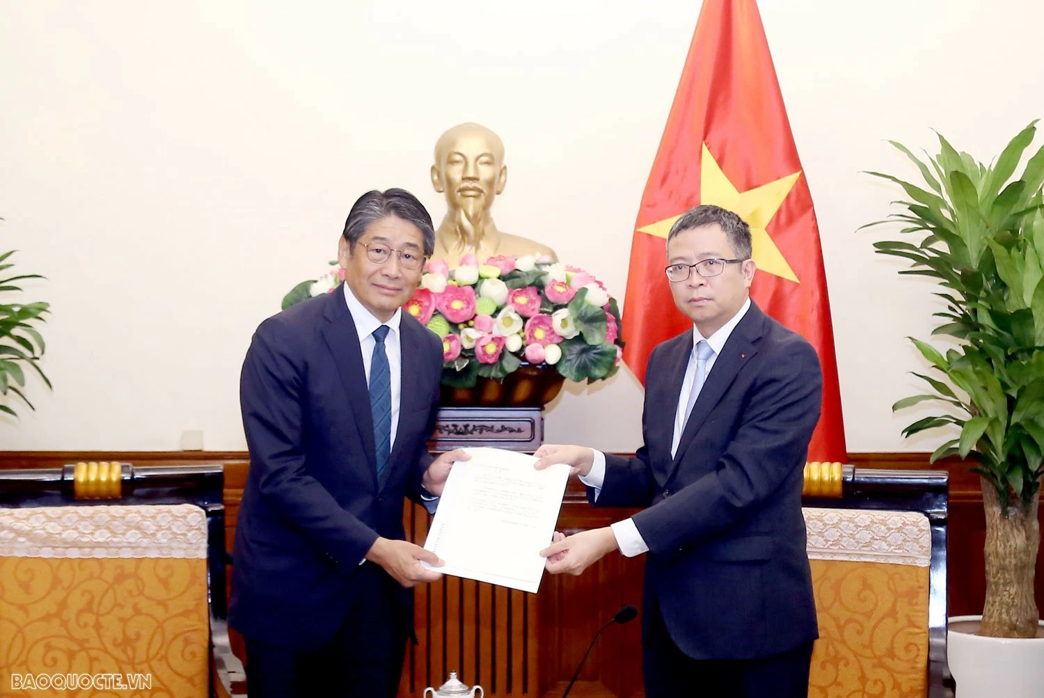 Thủ tướng Kishida: Chính phủ Nhật Bản luôn đồng hành, sẵn sàng hỗ trợ Việt Nam vượt qua khó khăn, khắc phục hậu quả của cơn bão số 3 (Yagi) Thủ tướng Kishida Fumio: Chính phủ Nhật Bản luôn đồng hành, sẵn sàng hỗ trợ Việt Nam vượt qua khó khăn, khắc phục hậu quả của bão số 3 (Yagi)