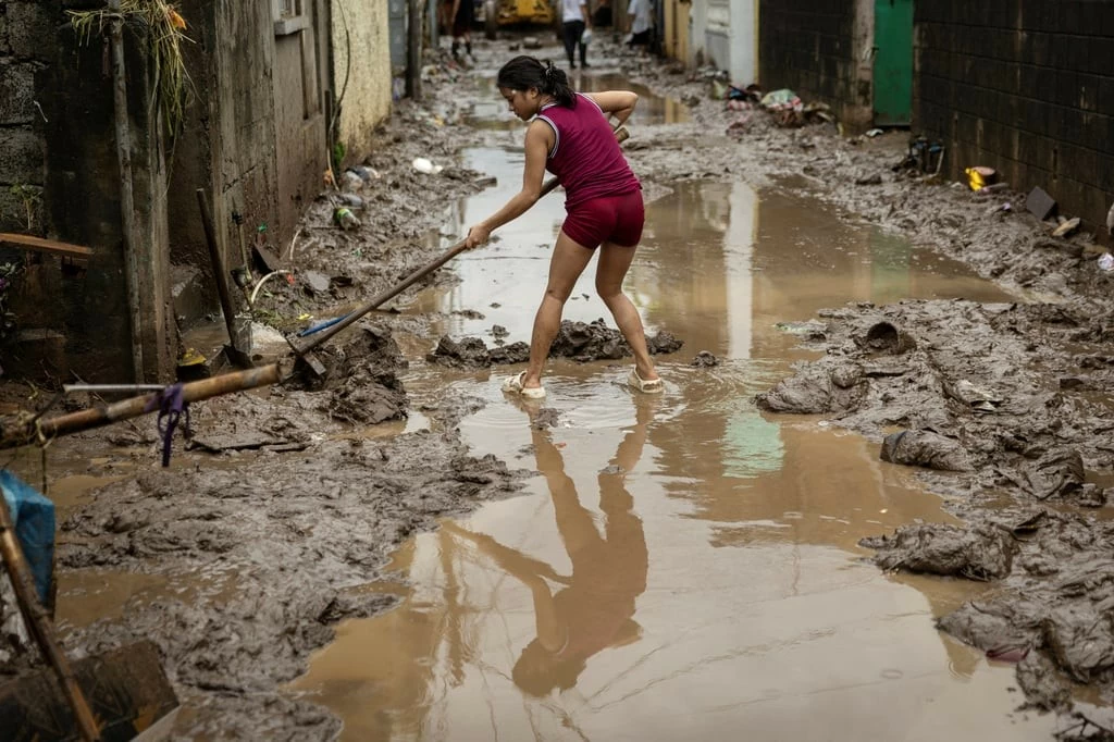 Đông Nam Á đang 'vá lại những vết nứt' của trật tự thế giới Đông Nam Á đang 'vá lại những vết nứt' của trật tự thế giới