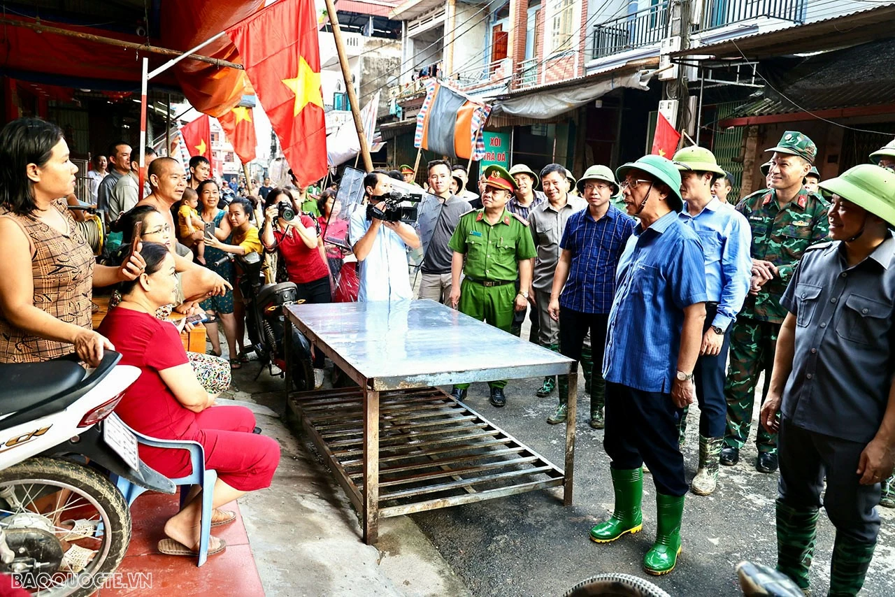 Bà con nhân dân huyện Tràng Định vui mừng, xúc động cảm ơn Chính phủ, Phó Thủ tướng và chính quyền đã quan tâm, hỗ trợ người dân khắc phục hậu quả bão lũ, sớm ổn định cuộc sống. Bà con nhân dân huyện Tràng Định vui mừng, xúc động cảm ơn Chính phủ, Phó Thủ tướng và chính quyền đã quan tâm, hỗ trợ người dân khắc phục hậu quả bão lũ, sớm ổn định cuộc sống.
