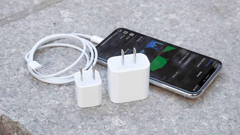 7 cách giúp bạn sạc iPhone nhanh hơn bao giờ hết 7 cách giúp bạn sạc iPhone nhanh hơn bao giờ hết