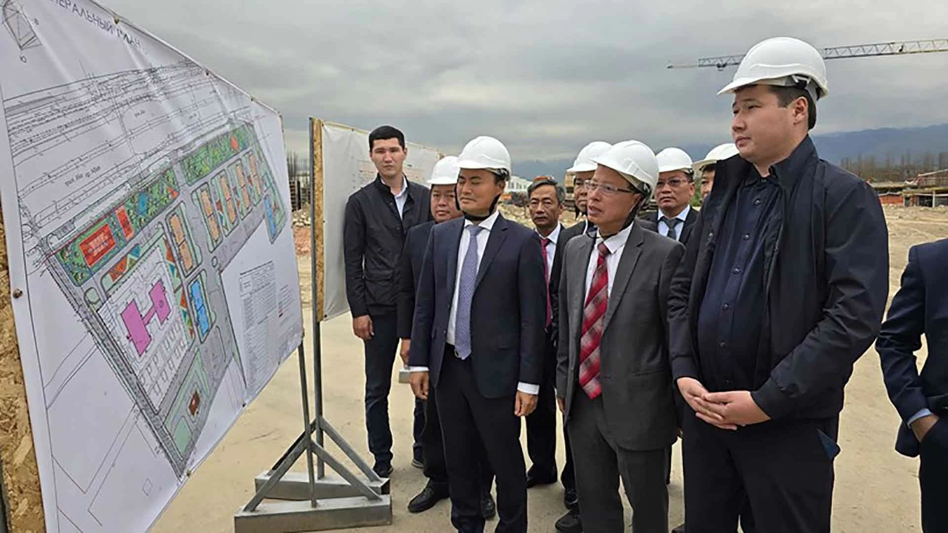 Thành phố Hồ Chí Minh và Almaty mong muốn đẩy mạnh quan hệ hợp tác kết nghĩa trong thời gian tới Thành phố Hồ Chí Minh và Almaty mong muốn đẩy mạnh quan hệ hợp tác kết nghĩa trong thời gian tới