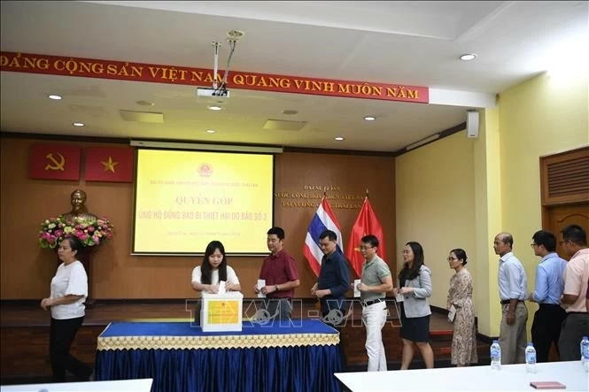 Tấm lòng của những người con xa xứ gửi về vùng lũ lụt quê nhà Tấm lòng của những người con xa xứ gửi về vùng lũ lụt quê nhà