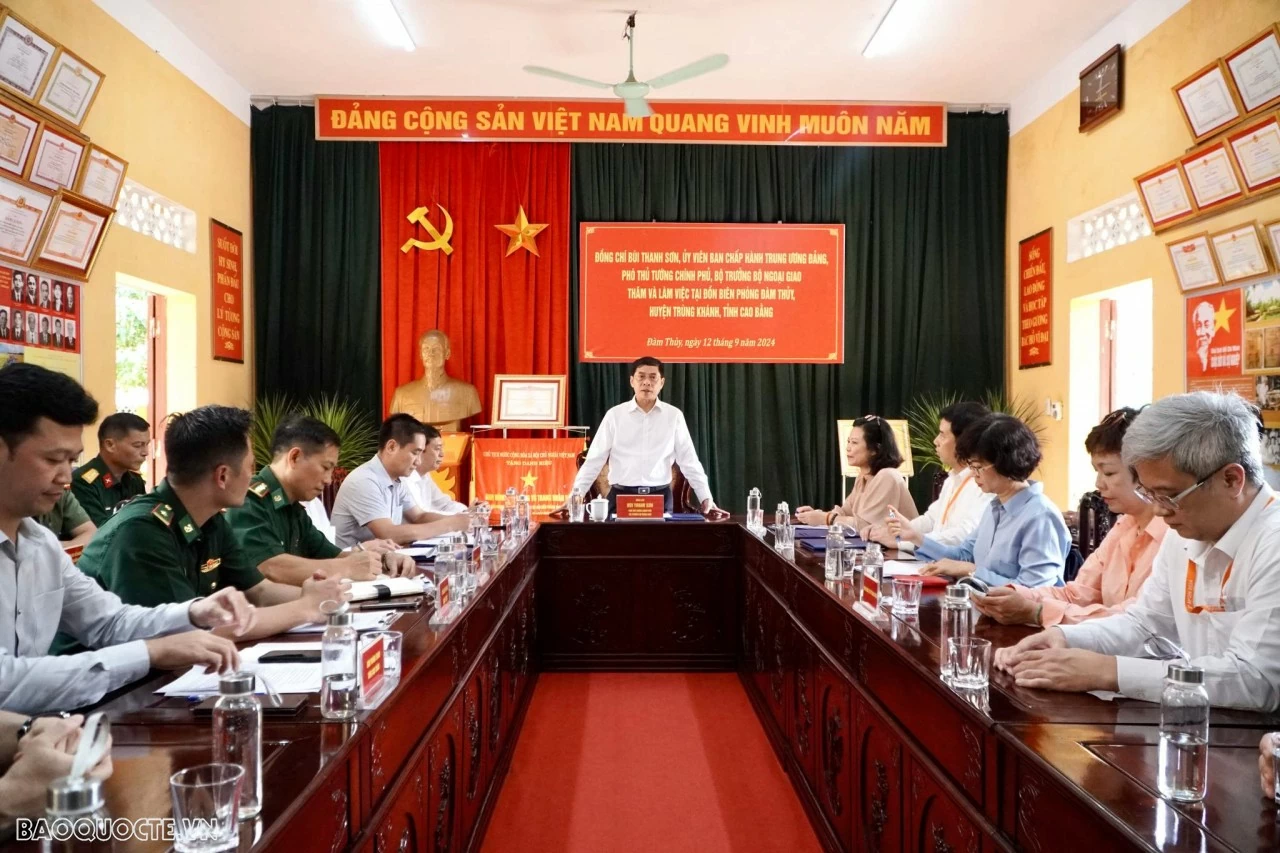 Đẩy mạnh công tác đối ngoại biên phòng và hợp tác biên giới Đẩy mạnh công tác đối ngoại biên phòng và hợp tác biên giới