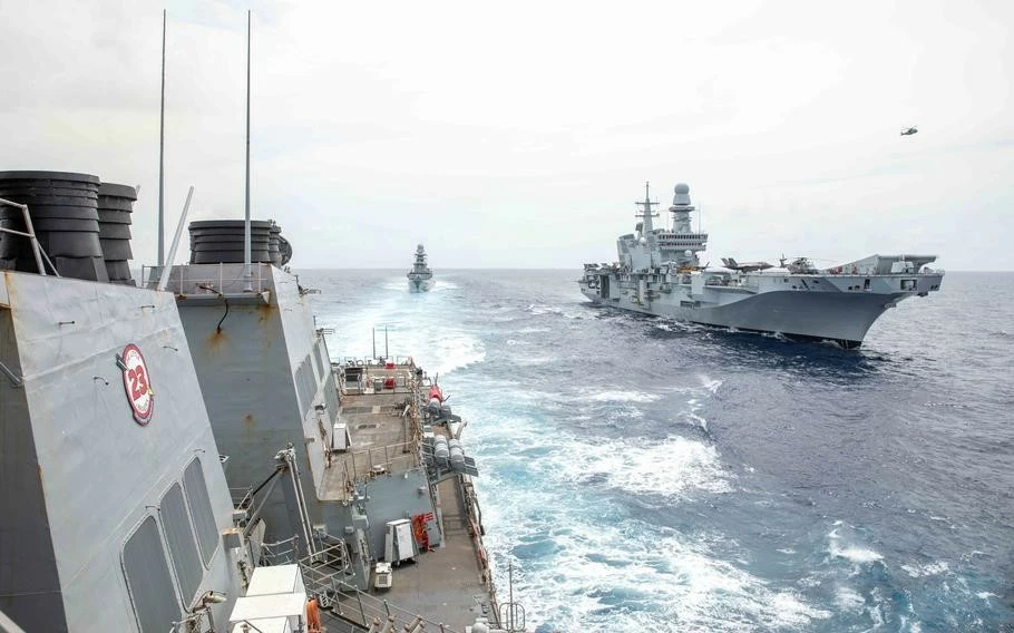 Mỹ-Italy đưa tàu chiến đến Biển Đông tập trận chung Mỹ-Italy đưa tàu chiến đến Biển Đông tập trận chung