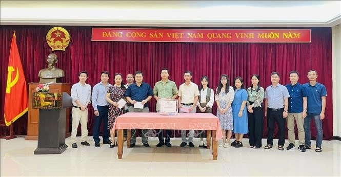 Cộng đồng người Việt Nam ở nước ngoài tiếp tục gửi yêu thương về đồng bào vùng lũ Cộng đồng người Việt Nam ở nước ngoài tiếp tục gửi yêu thương về đồng bào vùng lũ