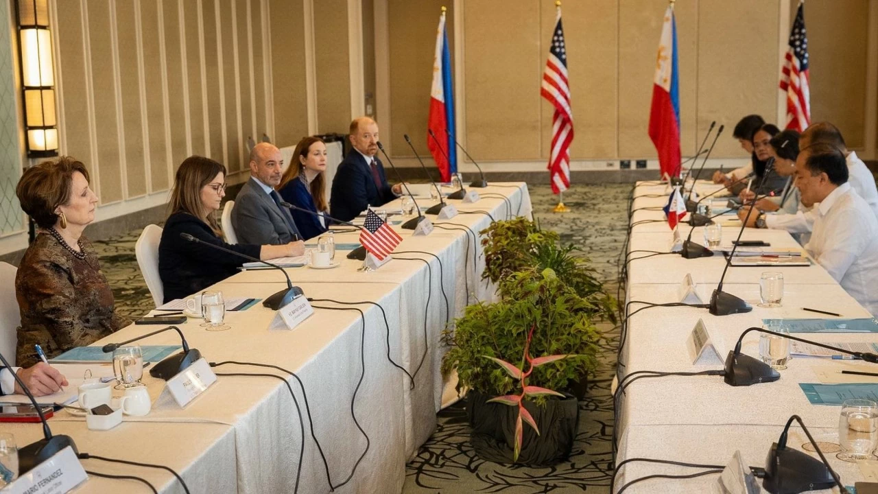 Mỹ và Philippines tiếp tục phối hợp trong hành động thúc đẩy các ưu tiên dân chủ chung Mỹ và Philippines tiếp tục phối hợp trong hành động thúc đẩy các ưu tiên dân chủ chung