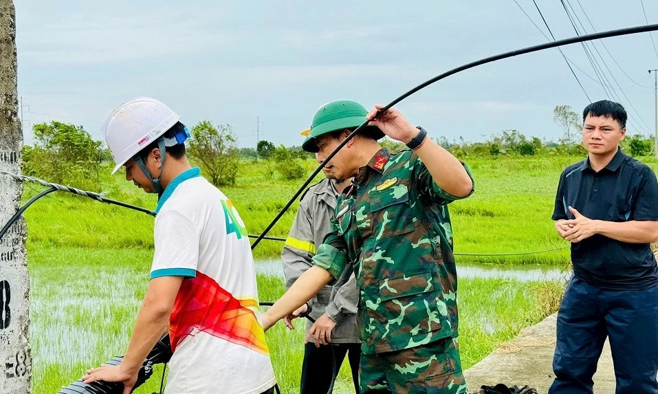 Hải Dương huy động tối đa nguồn lực khắc phục hậu quả bão số 3 và chủ động ứng phó với mưa, lũ, sạt lở đất Hải Dương huy động tối đa nguồn lực khắc phục hậu quả bão số 3 và chủ động ứng phó mưa lũ, sạt lở đất