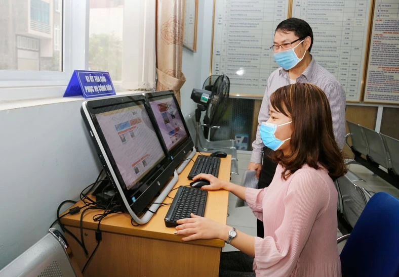Hà Nội đi đầu trong công tác chuyển đổi số Hà Nội đi đầu trong công tác chuyển đổi số