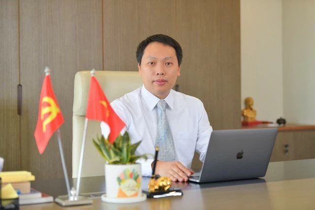 Phê chuẩn kết quả bầu Chủ tịch UBND tỉnh Thái Nguyên đối với ông Nguyễn Huy Dũng Phê chuẩn kết quả bầu Chủ tịch UBND tỉnh Thái Nguyên đối với ông Nguyễn Huy Dũng