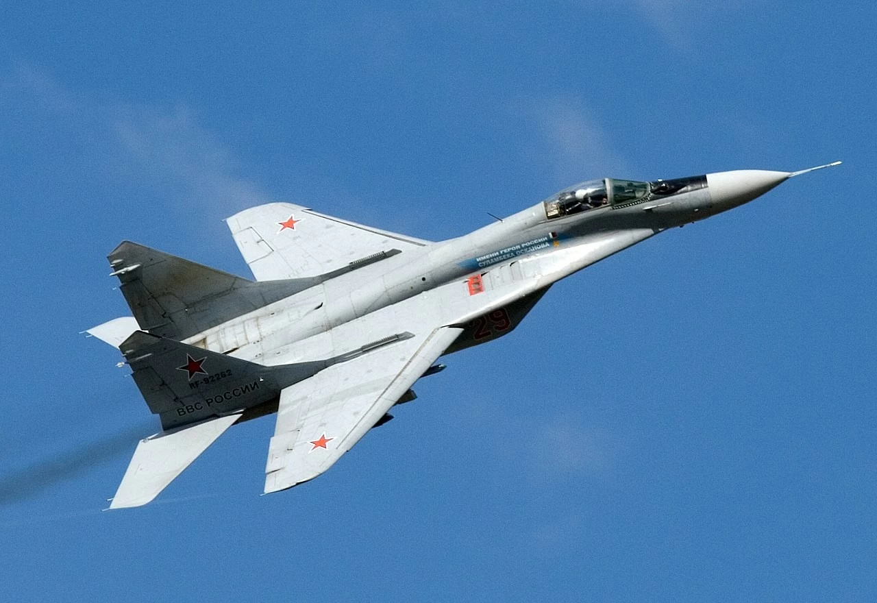 Tổng thống Ukraine đổ lỗi cho phương Tây vì quân đội thiếu vũ khí, muốn Ba Lan cung cấp một thứ do Liên Xô chế tạo Tổng thống Ukraine đổ lỗi cho phương Tây vì quân đội thiếu vũ khí, muốn Ba Lan cung cấp một thứ do Liên Xô chế tạo