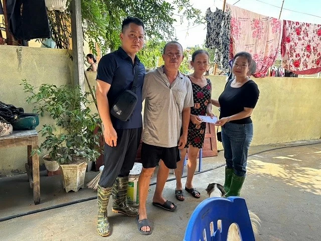 'Nghĩa đồng bào - Tình Việt Hàn' hướng về vùng lũ lụt phía Bắc 'Nghĩa đồng bào - Tình Việt Hàn' hướng về vùng lũ lụt phía Bắc
