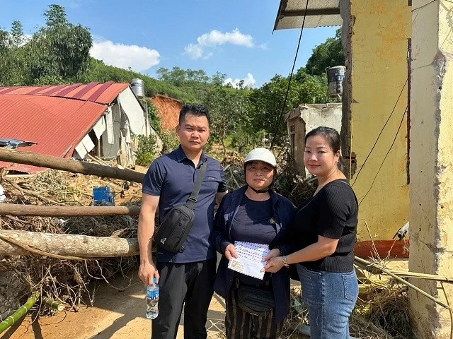 'Nghĩa đồng bào - Tình Việt Hàn' hướng về vùng lũ lụt phía Bắc 'Nghĩa đồng bào - Tình Việt Hàn' hướng về vùng lũ lụt phía Bắc