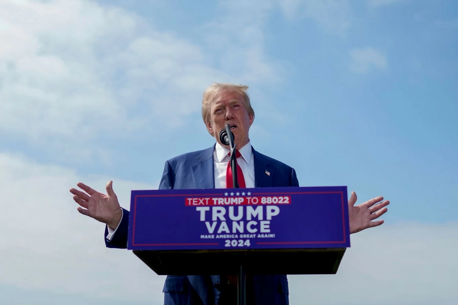 Vụ ám sát hụt ông Trump: Liệu có nghi phạm thứ 2? Nga cảnh báo 'chơi dao có ngày đứt tay', Ukraine bày tỏ gì?? Vụ ám sát hụt ông Trump: Liệu có nghi phạm thứ 2? Nga cảnh báo 'chơi dao có ngày đứt tay', Ukraine bày tỏ gì??