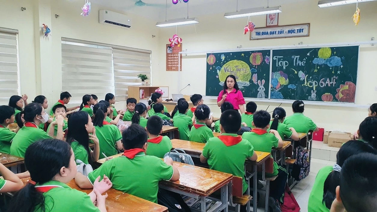 Trung thu sẻ chia Trung thu sẻ chia