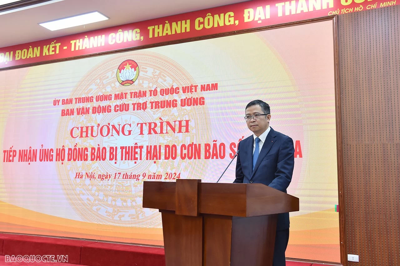 Đại diện Đại sứ quán các nước, tổ chức quốc tế ủng hộ người dân khắc phục hậu quả do cơn bão số 3 gây ra