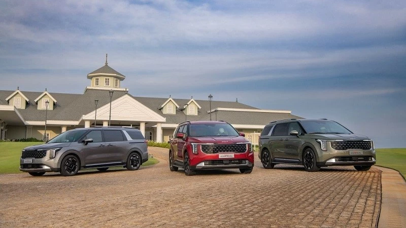 Kia Carnival 2024 ra mắt khách hàng Việt, giá từ 1,299 tỷ đồng Kia Carnival 2024 ra mắt khách hàng Việt, giá từ 1,299 tỷ đồng