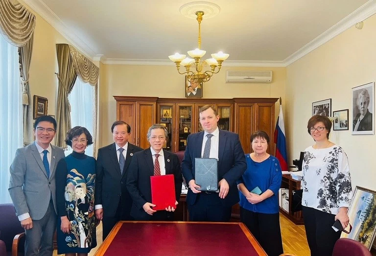 Thúc đẩy hợp tác văn hóa Việt-Nga tại diễn đàn quốc tế ở St. Petersburg Thúc đẩy hợp tác văn hóa Việt-Nga tại diễn đàn quốc tế ở St. Petersburg