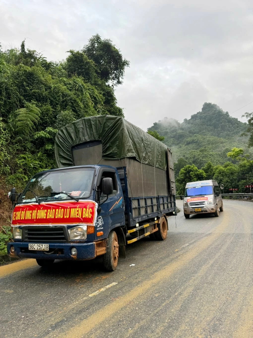 Cứu trợ sau bão lũ: Cần trao đúng 'cái cần câu' Cứu trợ sau bão lũ: Cần trao đúng 'cái cần câu'
