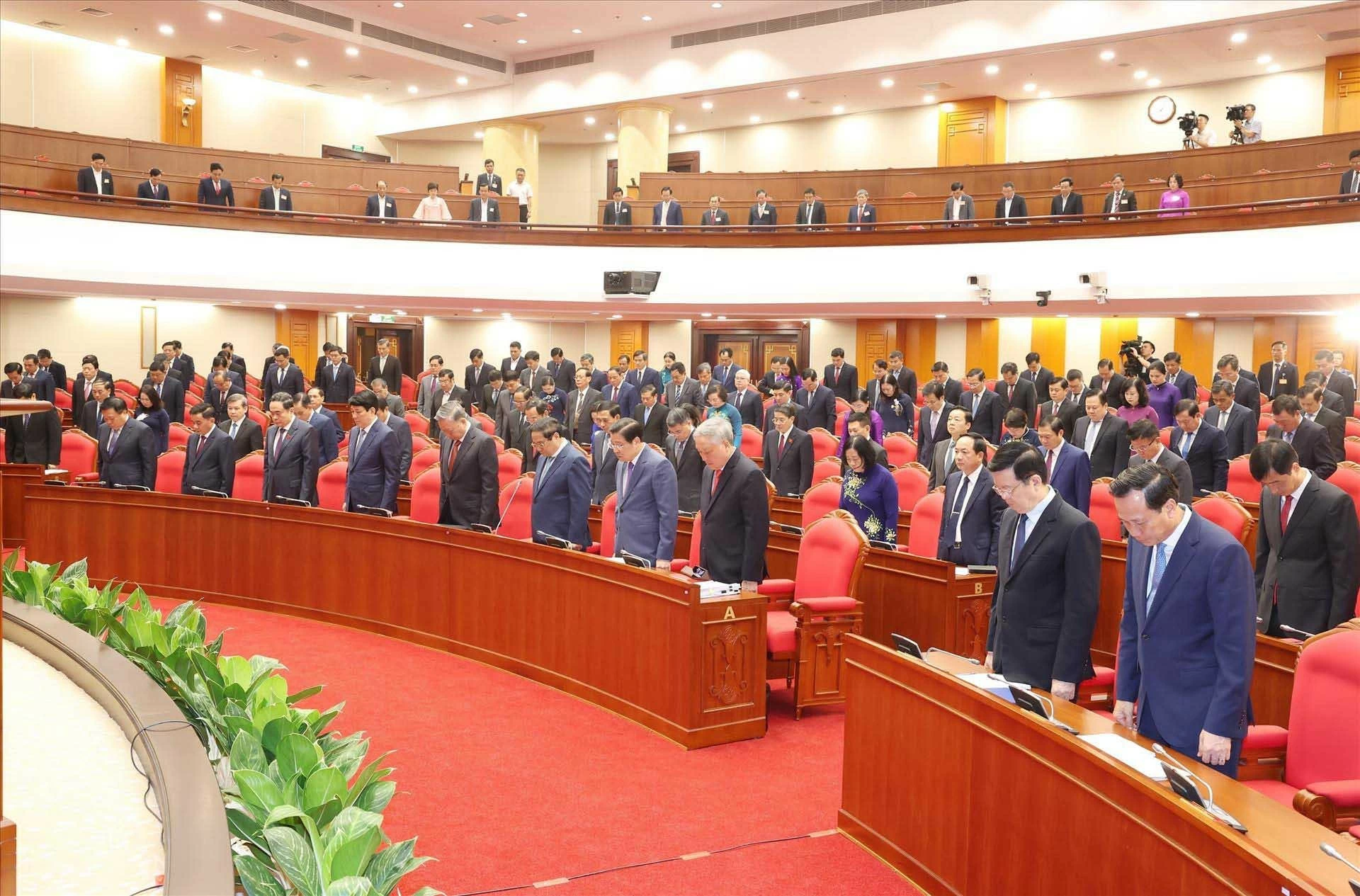 Khai mạc Hội nghị lần thứ 10 Ban Chấp hành Trung ương Đảng Cộng sản Việt Nam khóa XIII Khai mạc Hội nghị lần thứ 10 Ban Chấp hành Trung ương Đảng Cộng sản Việt Nam khóa XIII