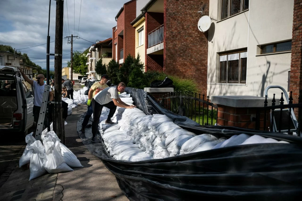 Nhiều khu vực ở châu Âu mênh mông biển nước sau đợt mưa lũ lịch sử Nhiều khu vực ở châu Âu mênh mông biển nước sau đợt mưa lũ lịch sử