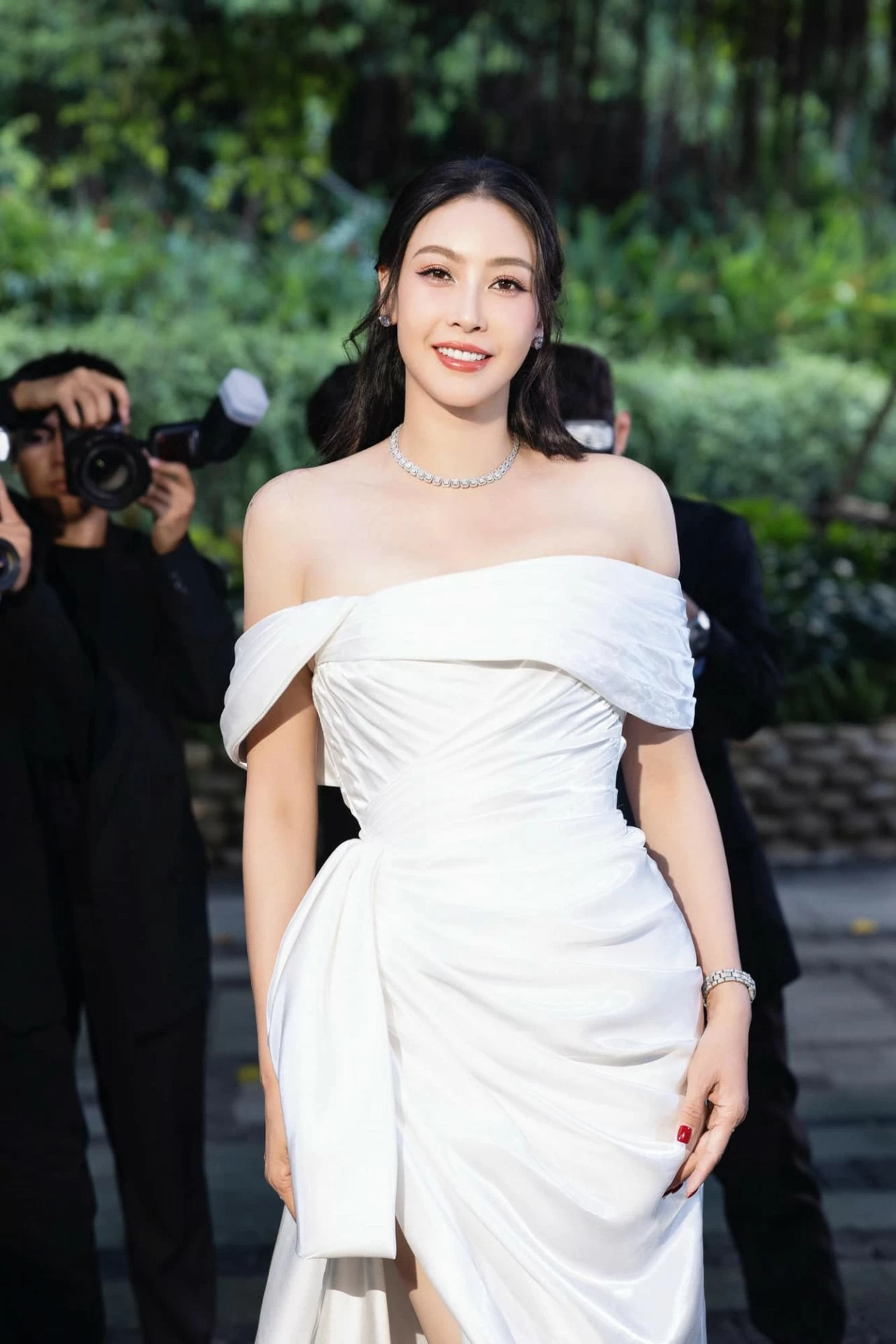Hoa hậu Hà Kiều Anh Hoa hậu Hà Kiều Anh hạnh phúc viên mãn tuổi 48