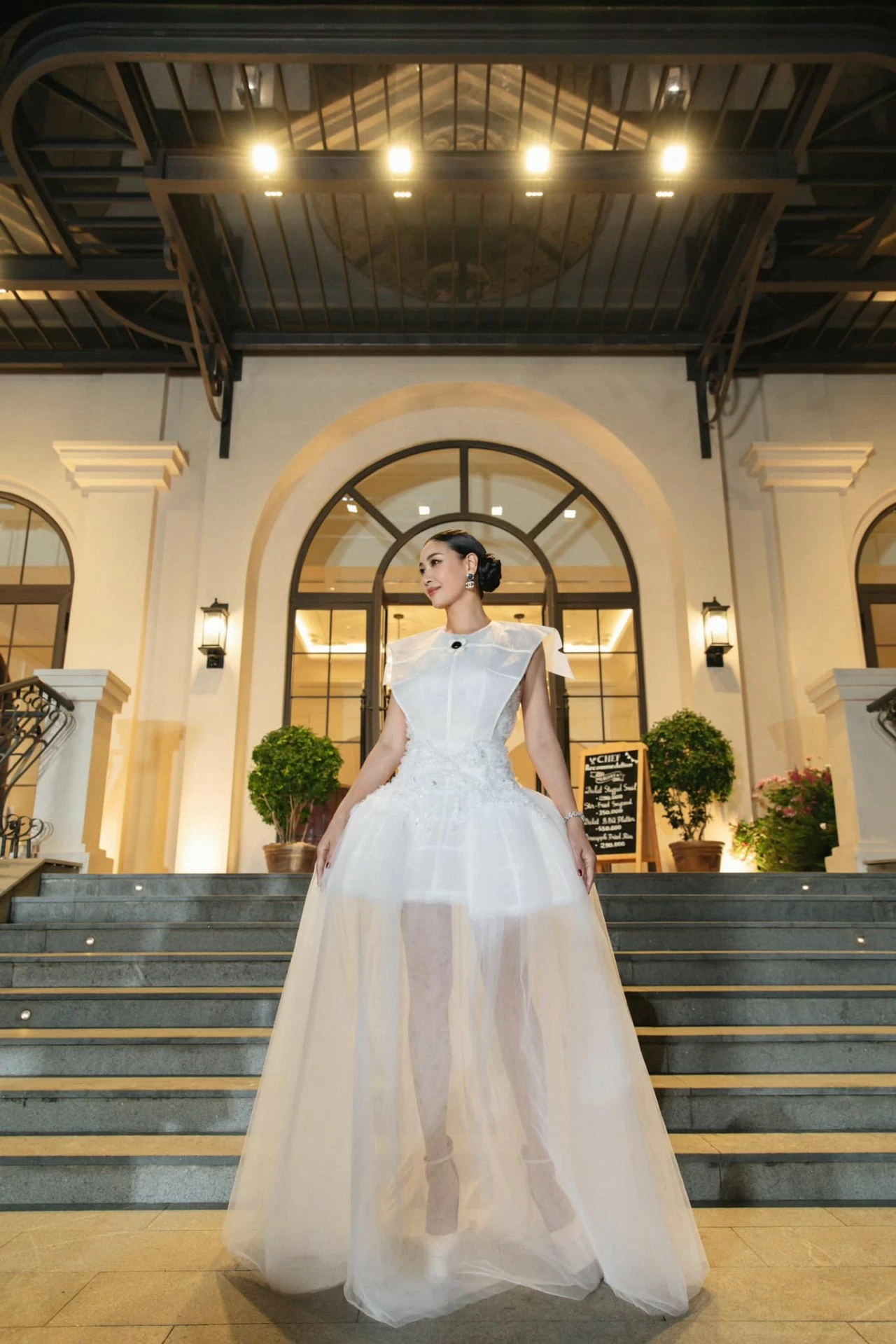 Hoa hậu Hà Kiều Anh Hoa hậu Hà Kiều Anh hạnh phúc viên mãn tuổi 48