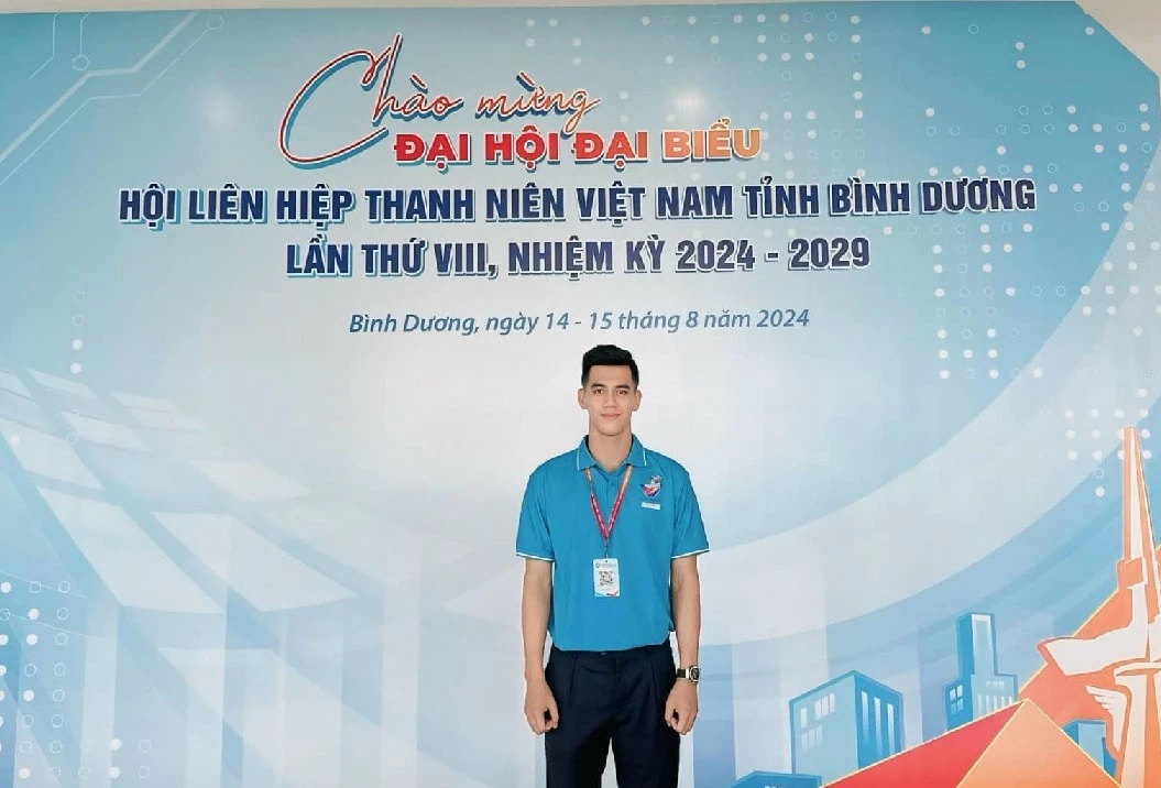 Tiền đạo Tiến Linh và những nghĩa cử cao đẹp đối với cộng đồng Tiền đạo Tiến Linh và những nghĩa cử cao đẹp đối với cộng đồng